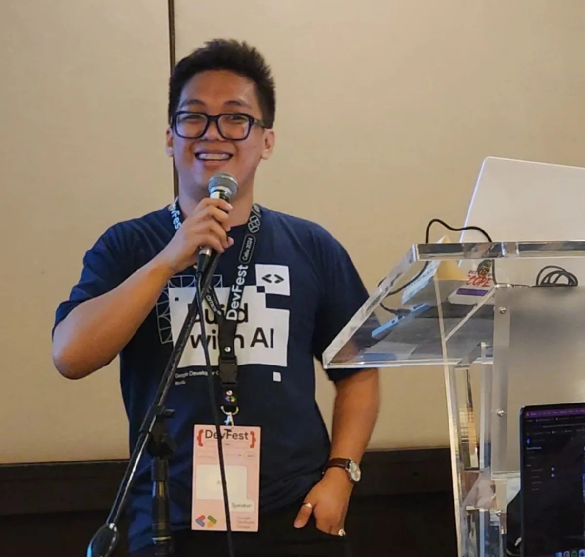 Jerel speaking at DevFest Cebu